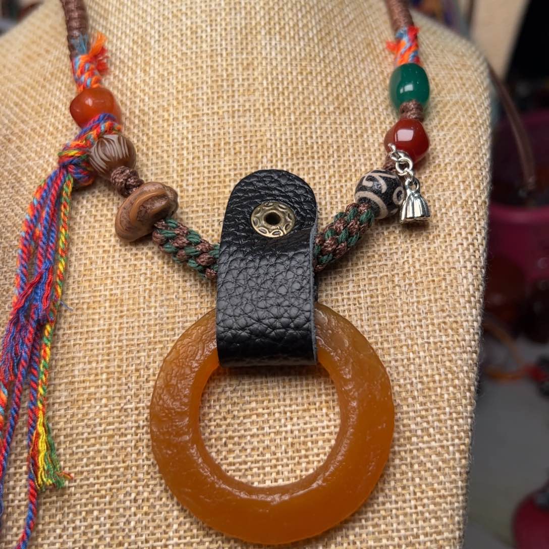 玛瑙/玉髓颈饰未镶嵌