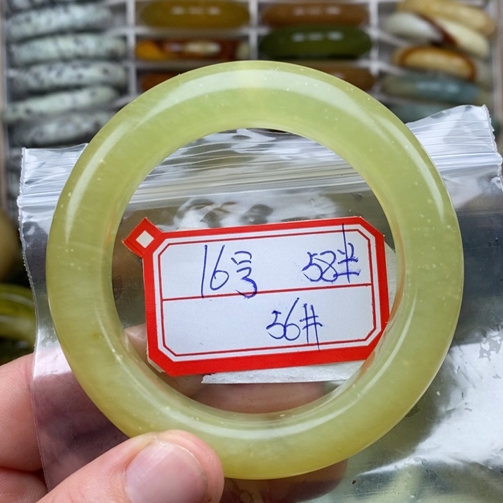 未镶嵌蛇纹石玉手绳