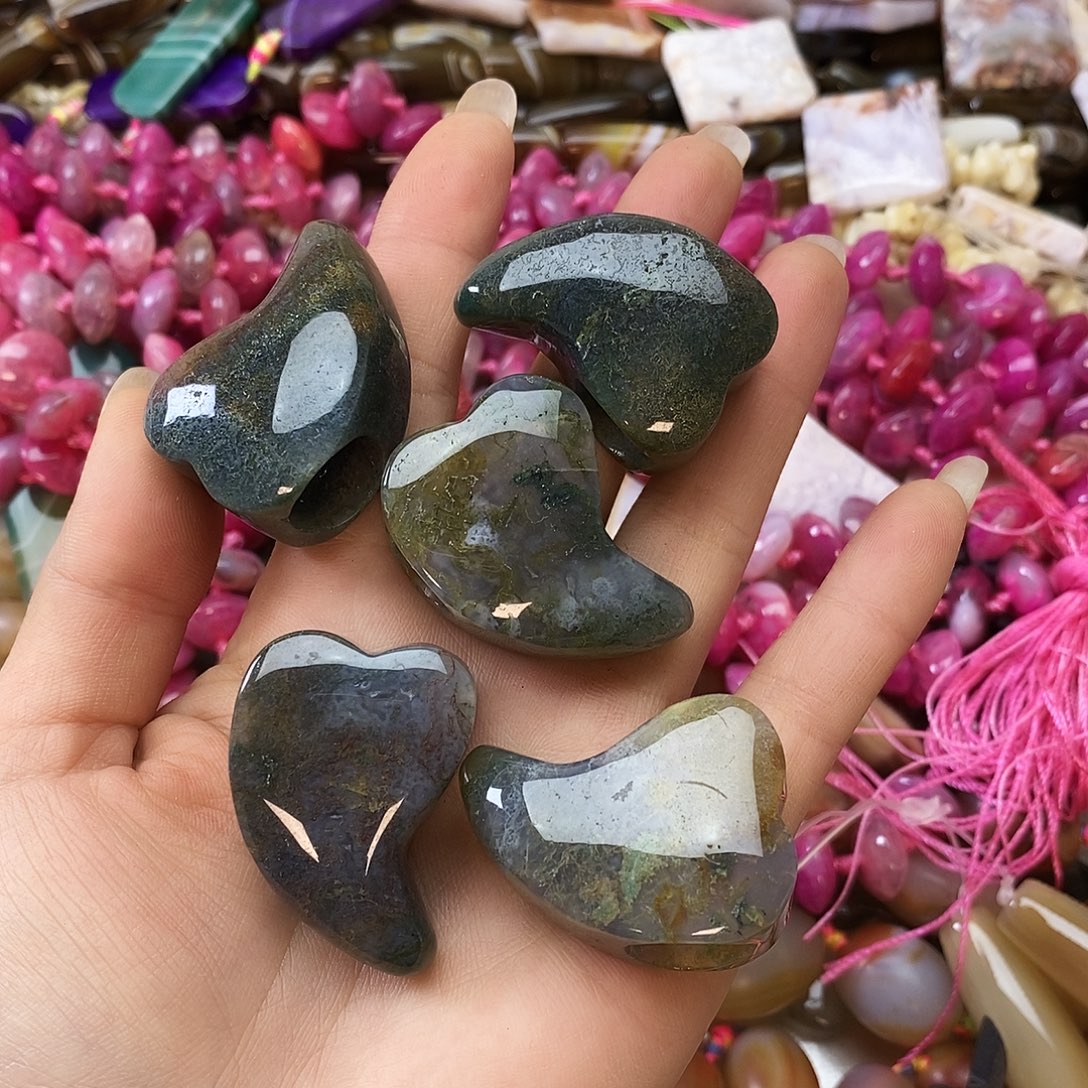 玛瑙/玉髓未镶嵌珠宝半成品水草玛瑙一个装