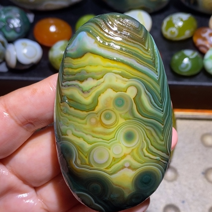 玛瑙/玉髓未镶嵌珠宝半成品
