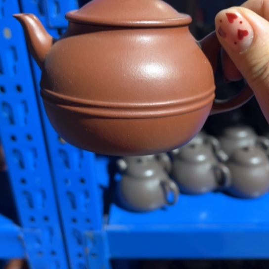 紫砂茶壶瑕疵………………