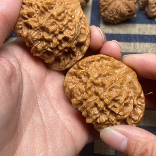 吊坠文玩核桃麒麟纹官帽53全品