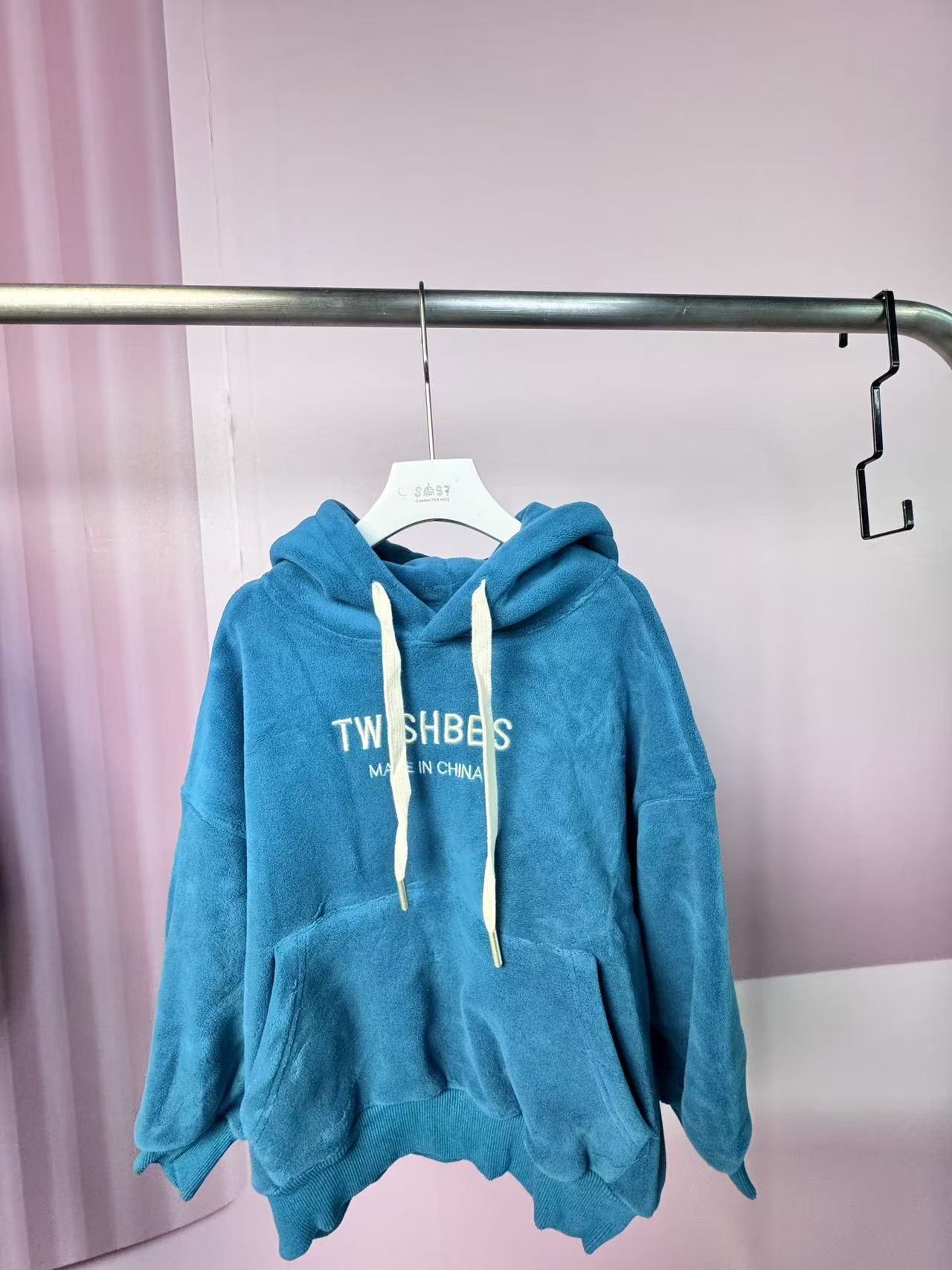 儿童短款连帽卫衣