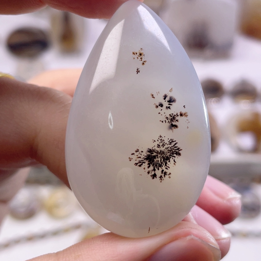 玛瑙/玉髓未镶嵌珠宝奇石