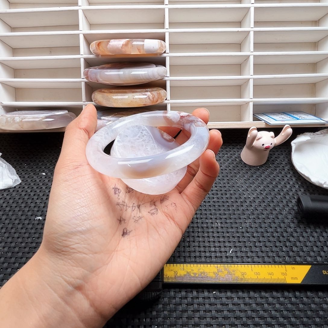 玛瑙/玉髓颈饰未镶嵌讨**子