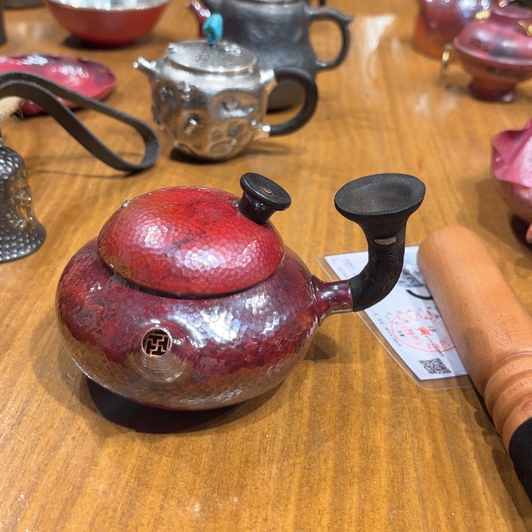 淬火色侧把壶容天