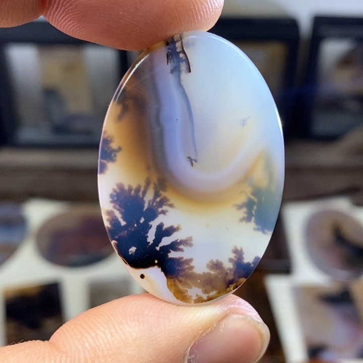 玛瑙/玉髓颈饰未镶嵌