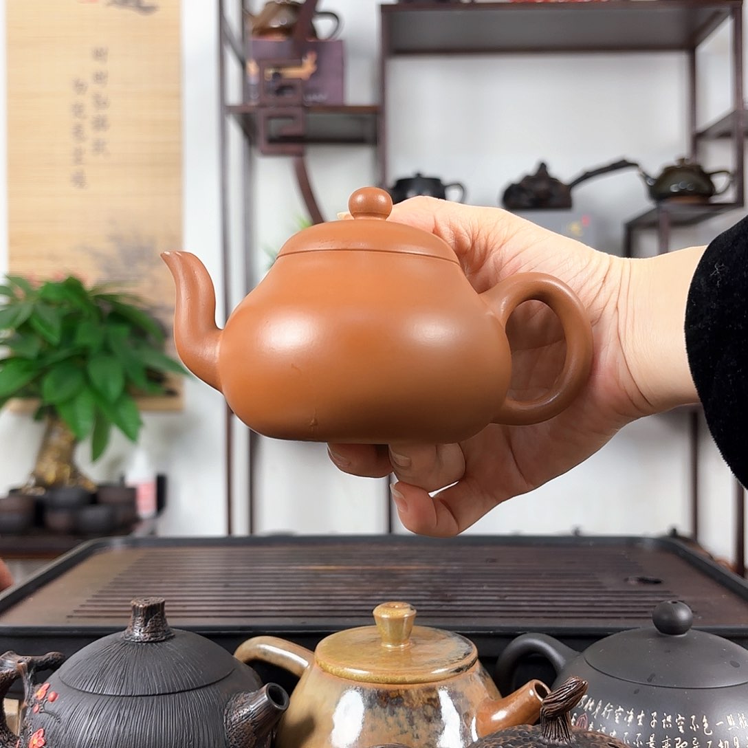 壶云南建水紫陶茶壶瑕疵