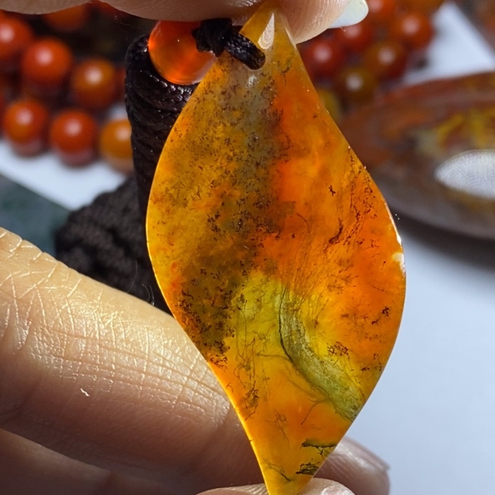 玛瑙/玉髓颈饰未镶嵌