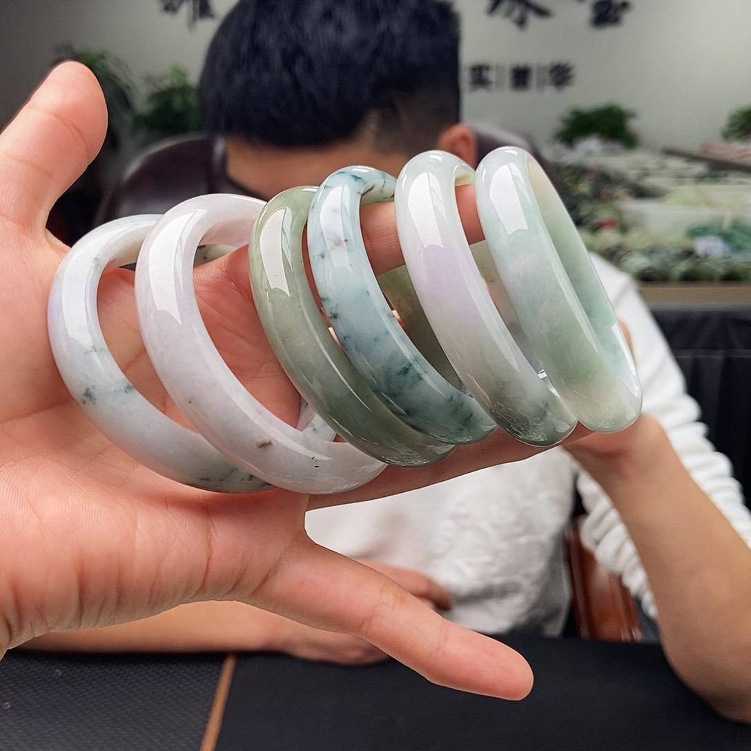 翡翠未镶嵌手镯50-55颜色多样性发拍一发一