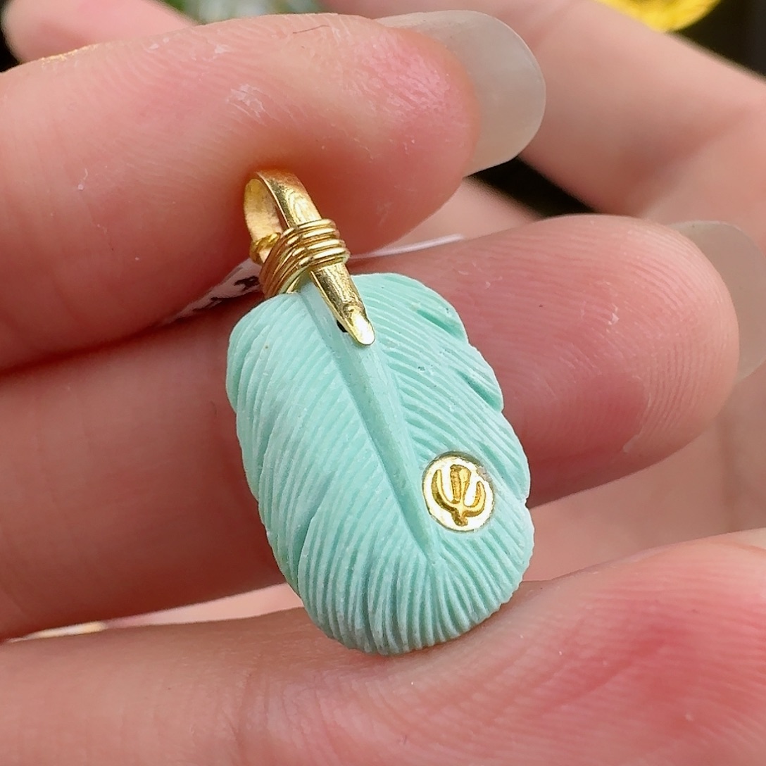 绿松石珠宝奇石18K金镶嵌