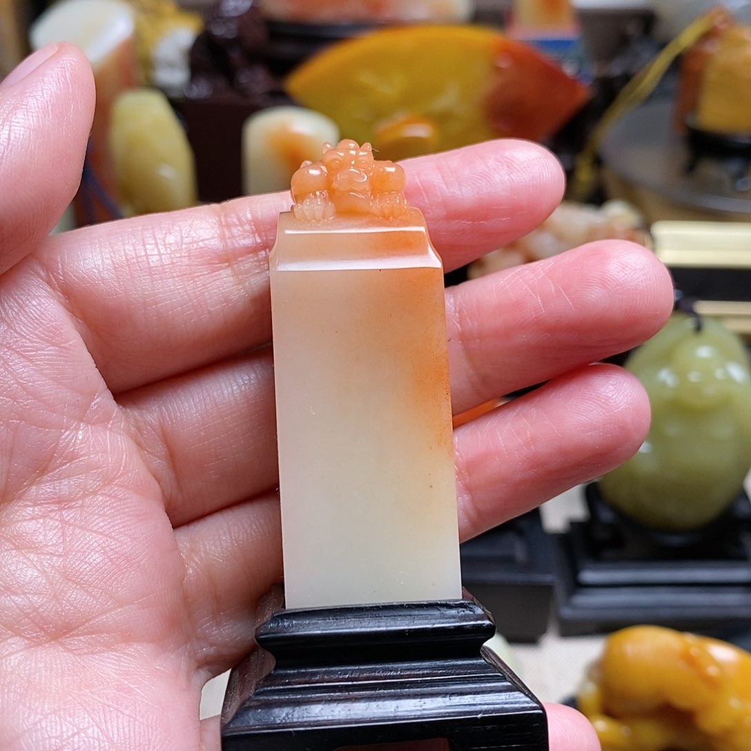 寿山石唯*寿山瓜瓤红芙蓉石 姚林果作