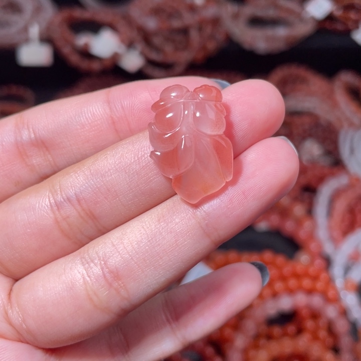 南红玛瑙未镶嵌金鱼1221