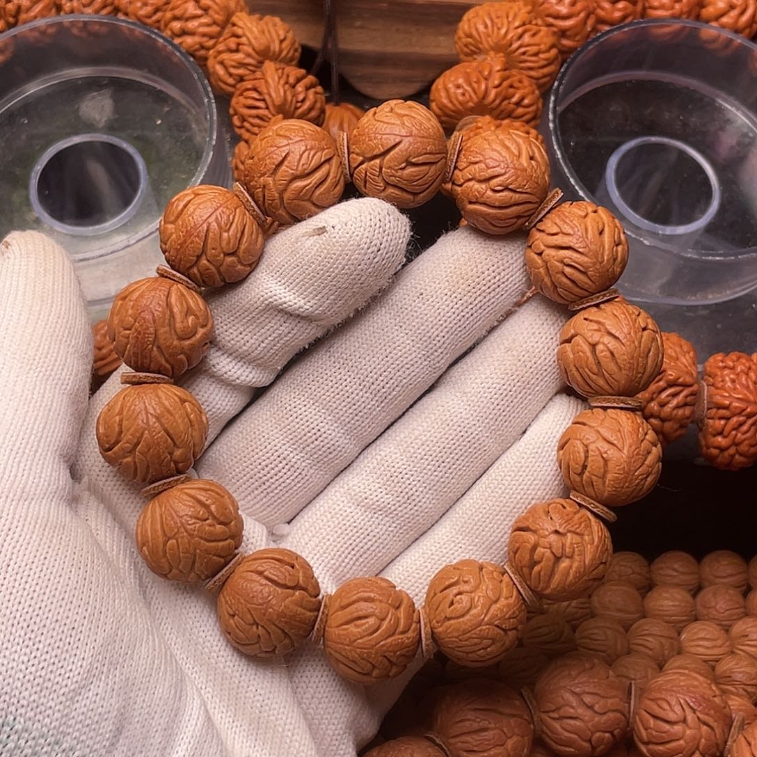 桃核手串精品红魔铁将军1.8