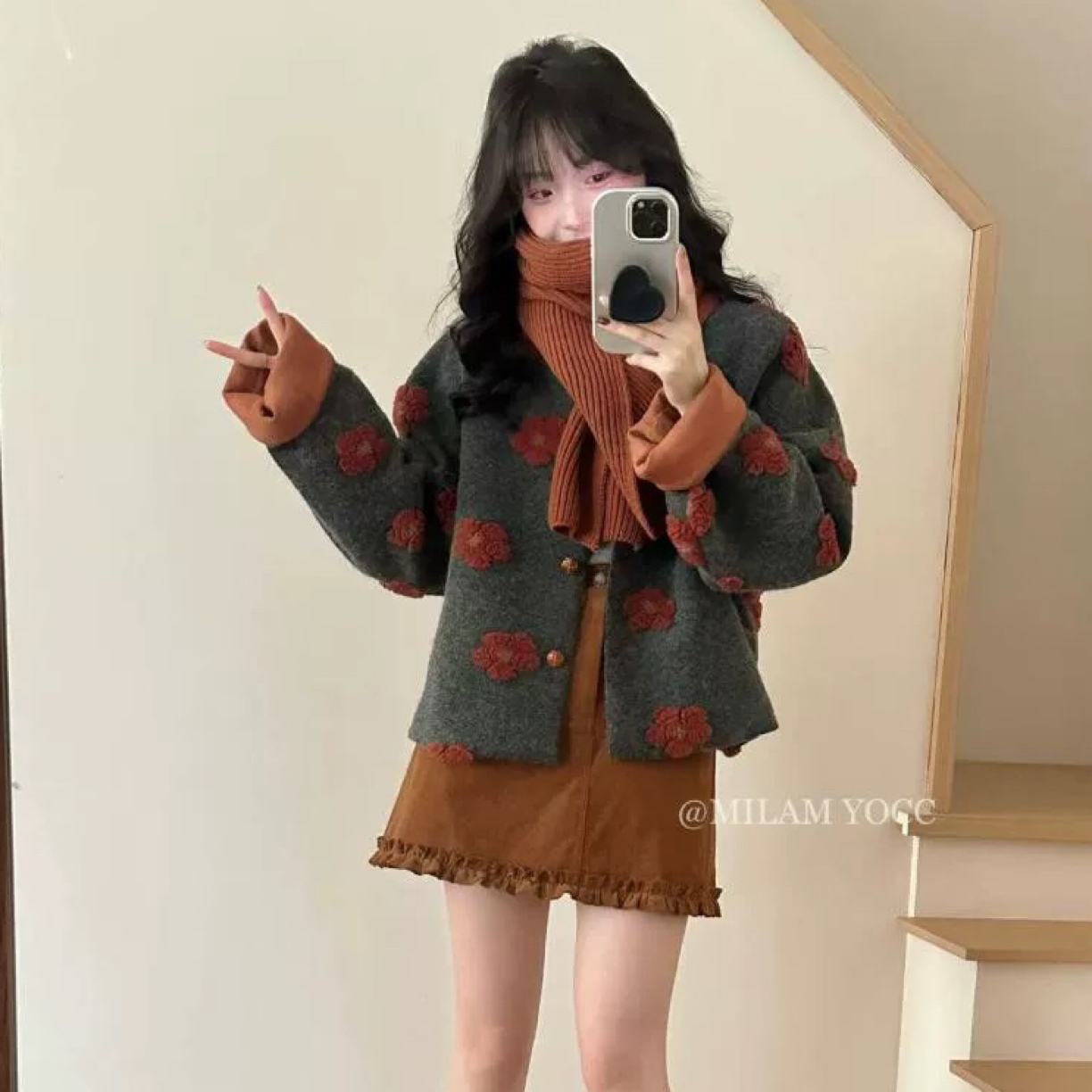 桃子自制 8102 花朵刺绣加厚外套