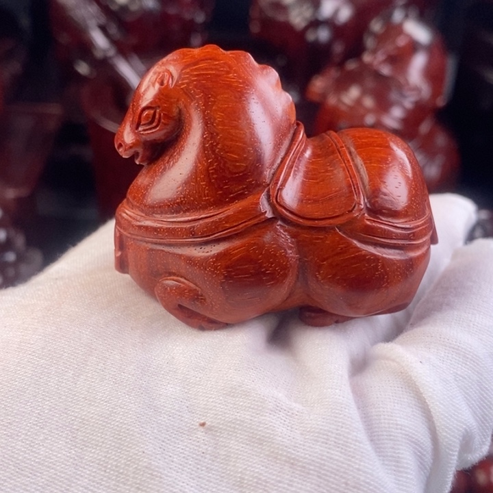 仁***湖小叶紫檀其他（檀香紫檀）