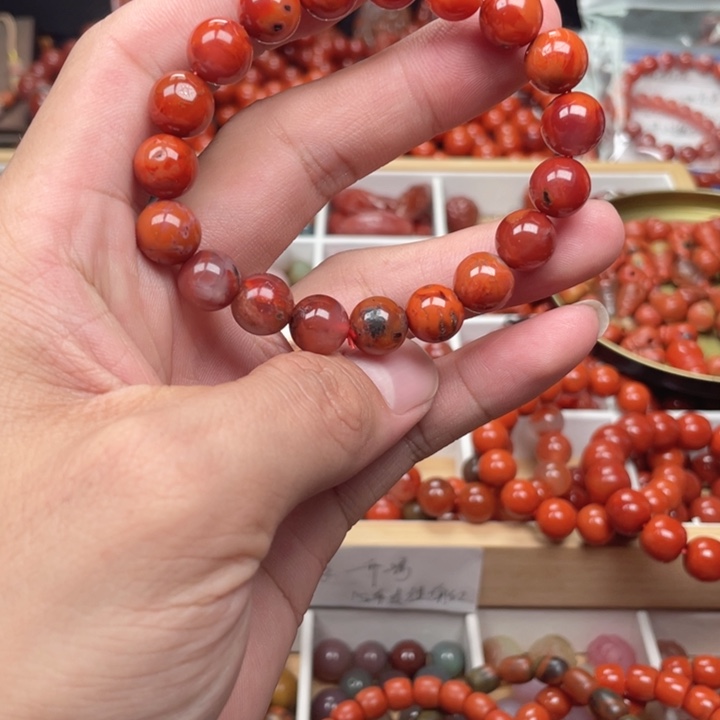 南红玛瑙未镶嵌手链