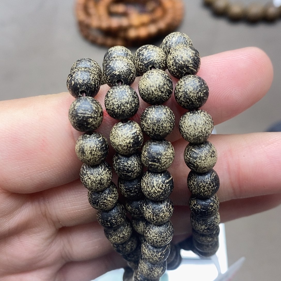 沉香碎屑沉香越南芽庄野生蚂蚁沉24号