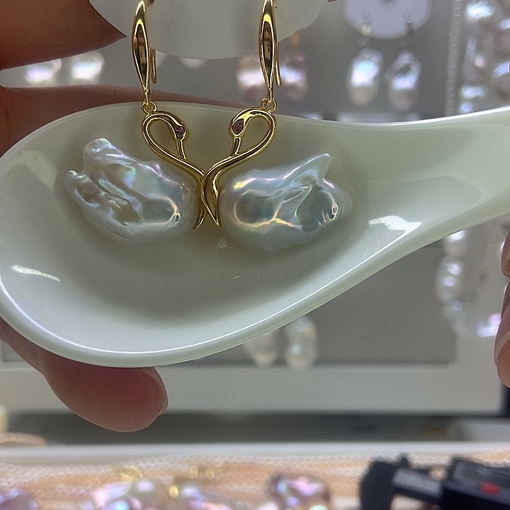 可***孩淡水珍珠颈饰银S925镶嵌32