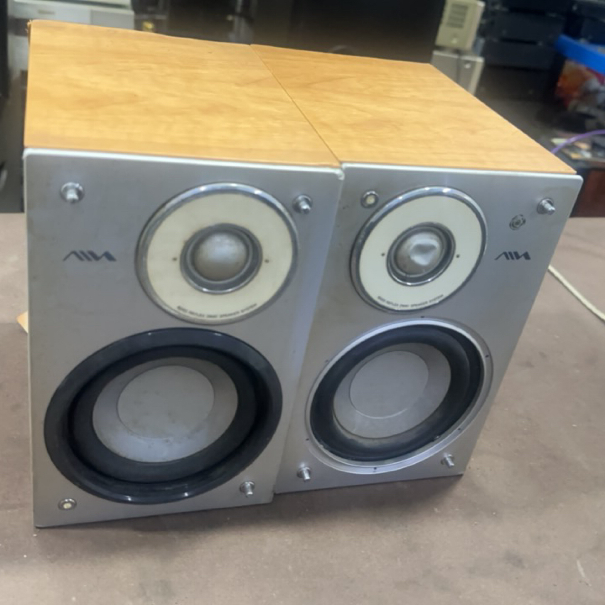 8新  棕色小音箱（无网罩）