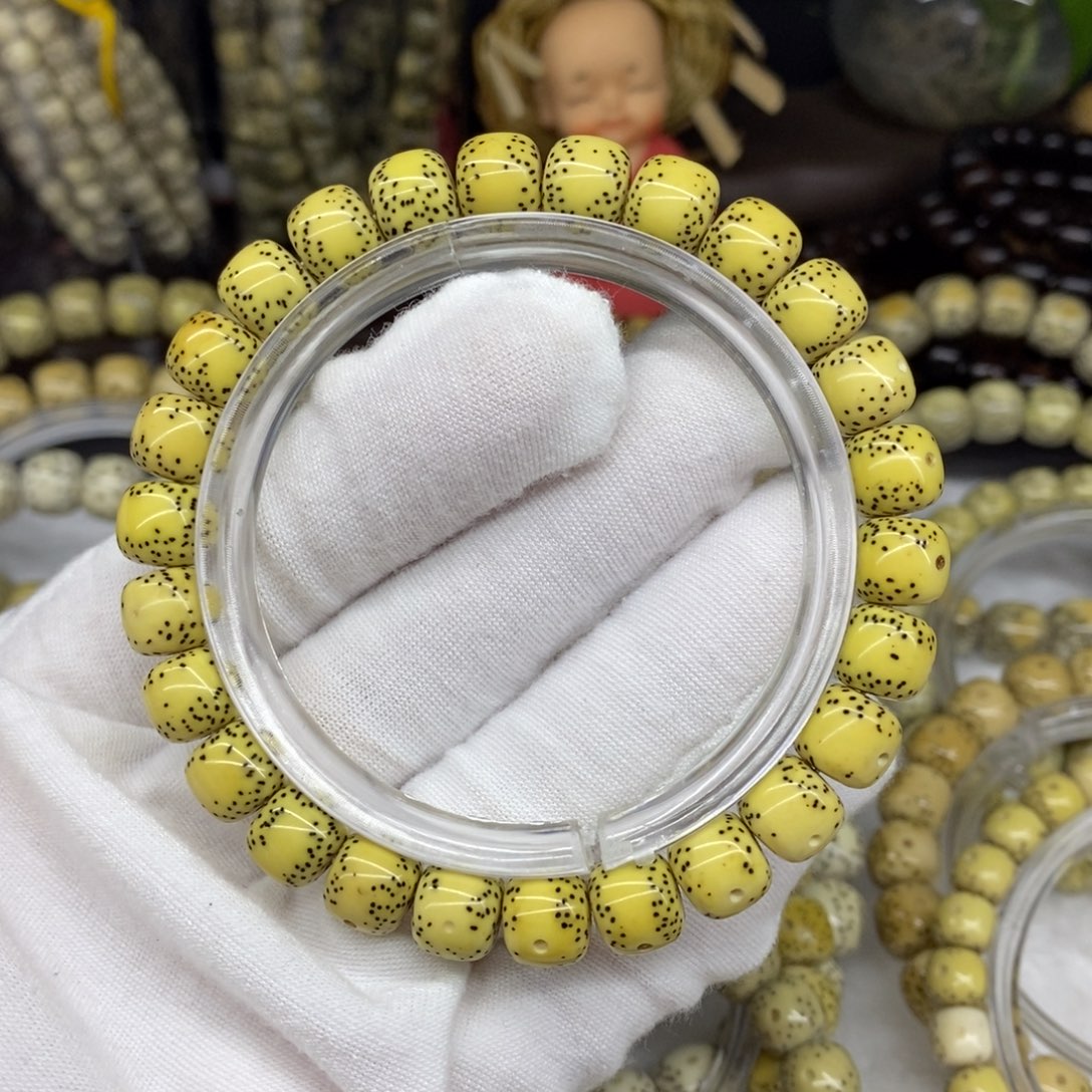 星月菩提吊坠原生态9.8通体