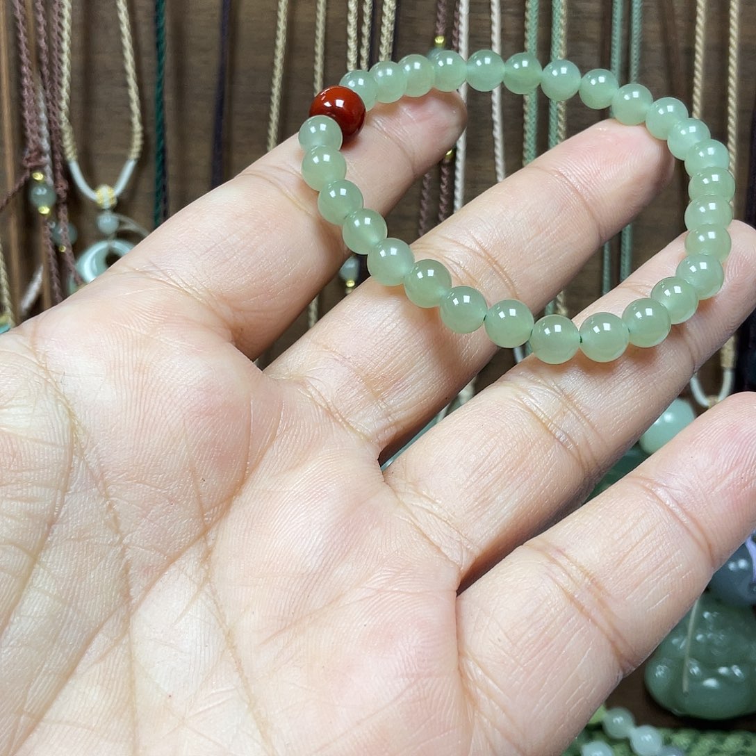 和田玉未镶嵌手串