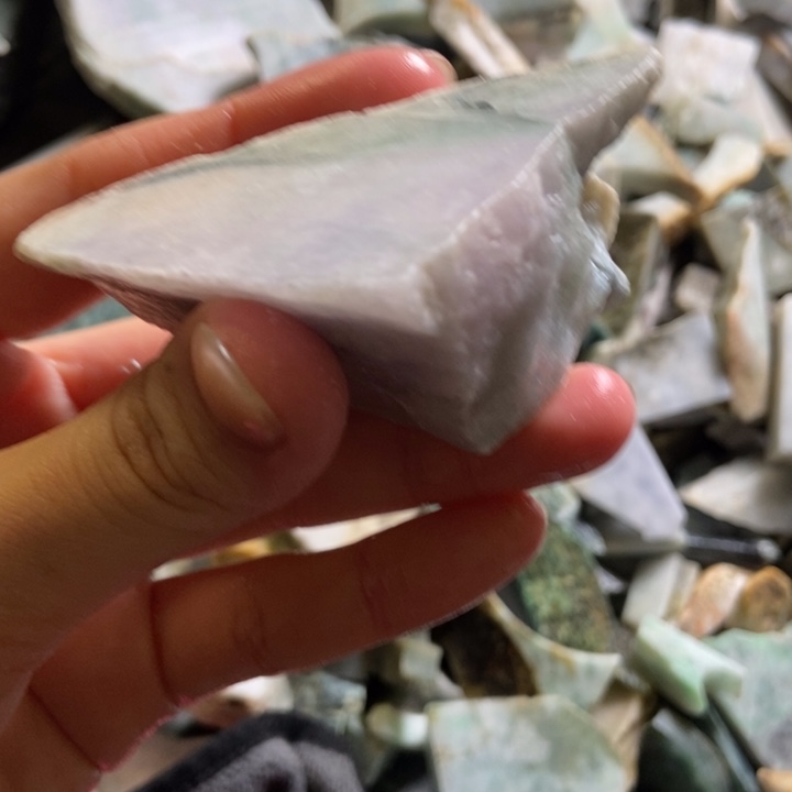 翡翠颈饰未镶嵌天然翡翠