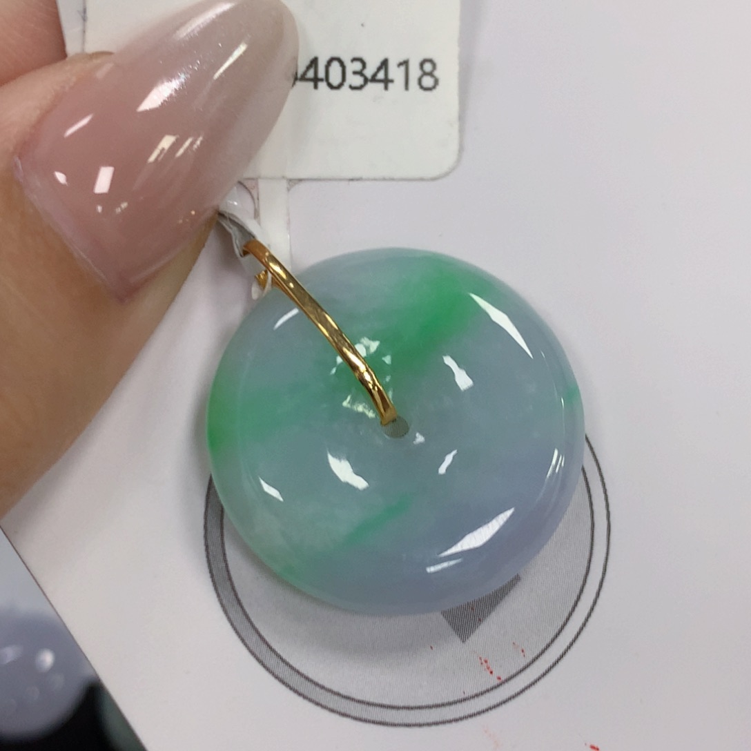 颈饰18K金镶嵌翡翠