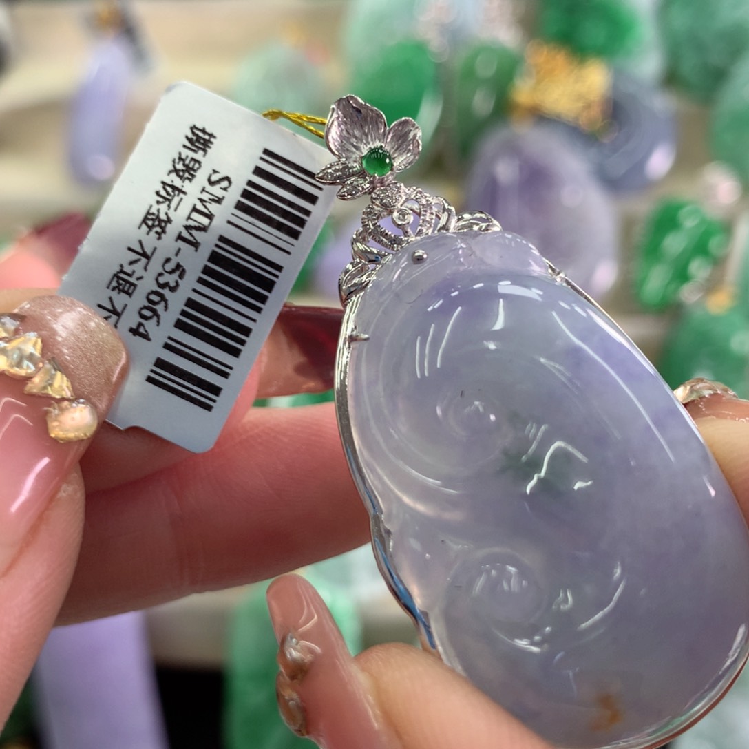 翡翠吊坠(不含链)18K金镶嵌