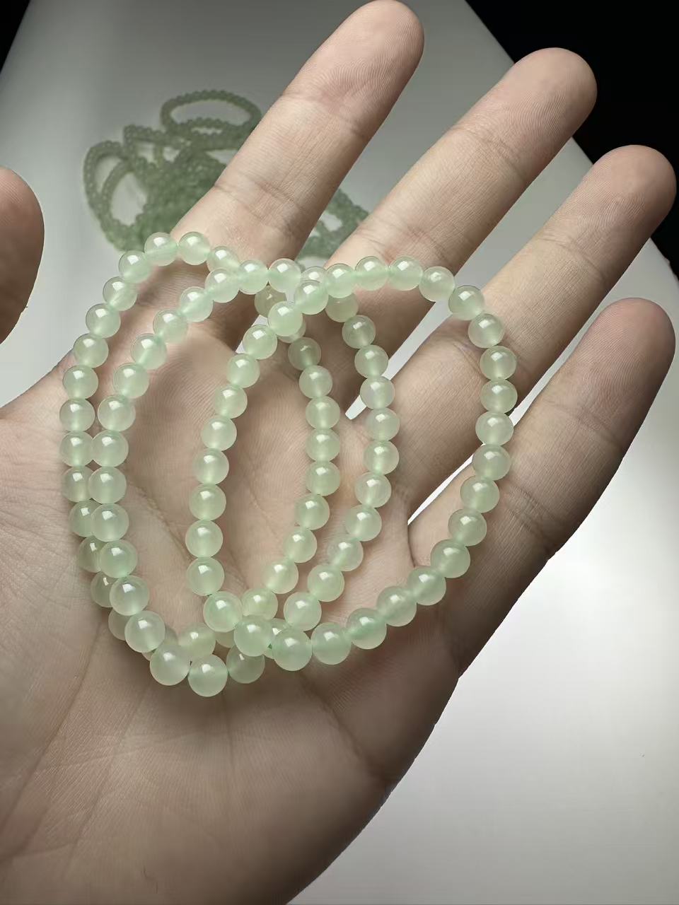 1126-01-01天然和田玉翠晴手串5.5mm+（多样性发）