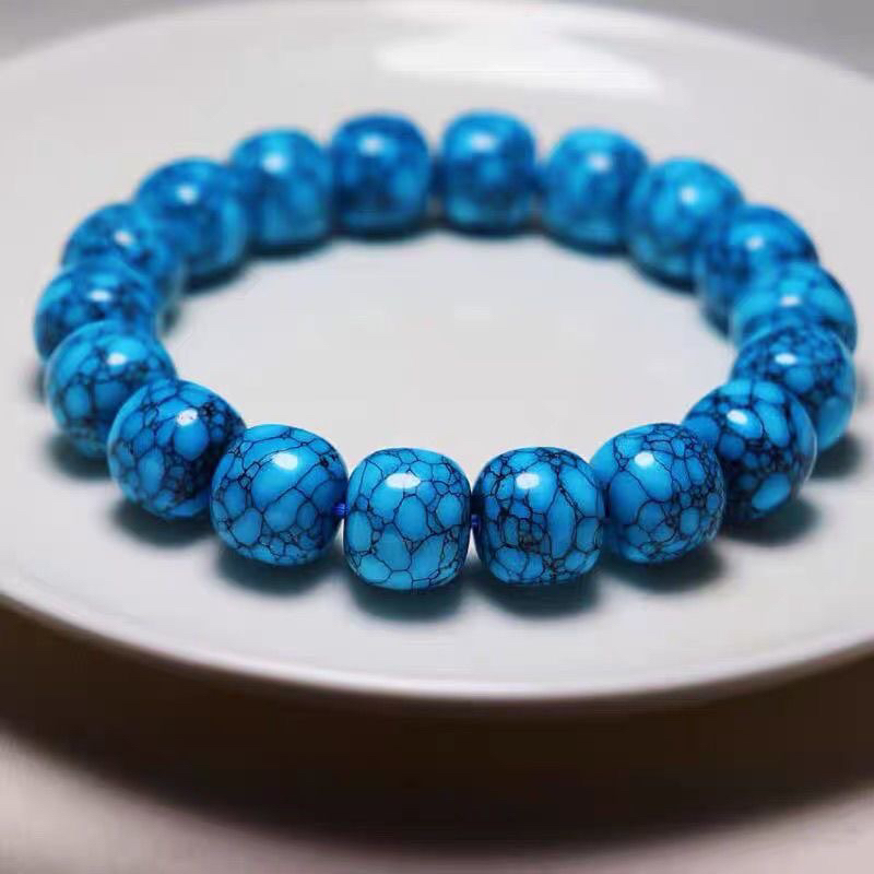 湖北十堰特色手工艺编制串配珠