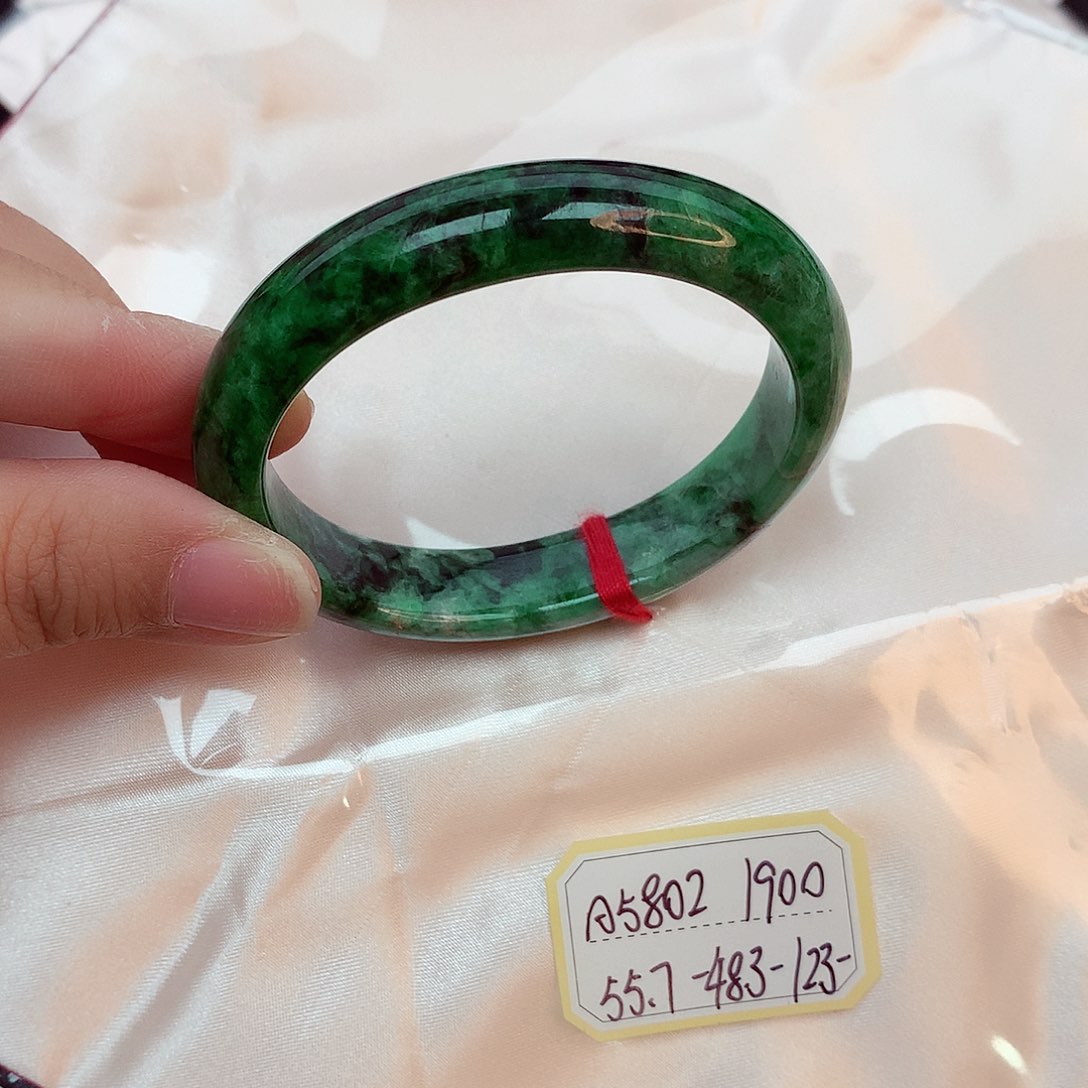 翡翠手镯未镶嵌天然缅甸翡翠A货