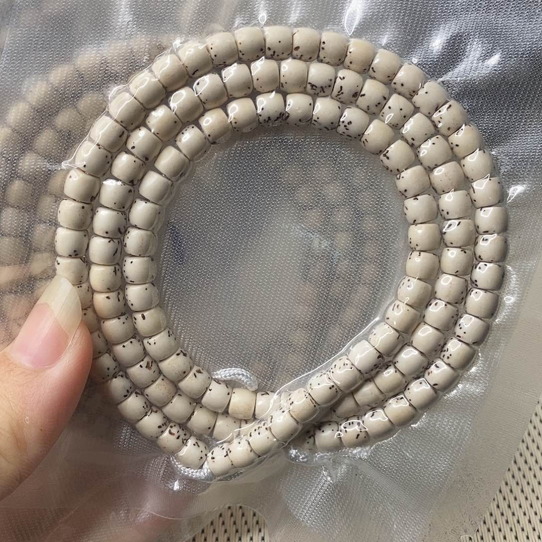 吊坠星月菩提原白河豚直切长串65