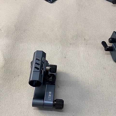 狼途拐角炮台不要地板抢色划痕