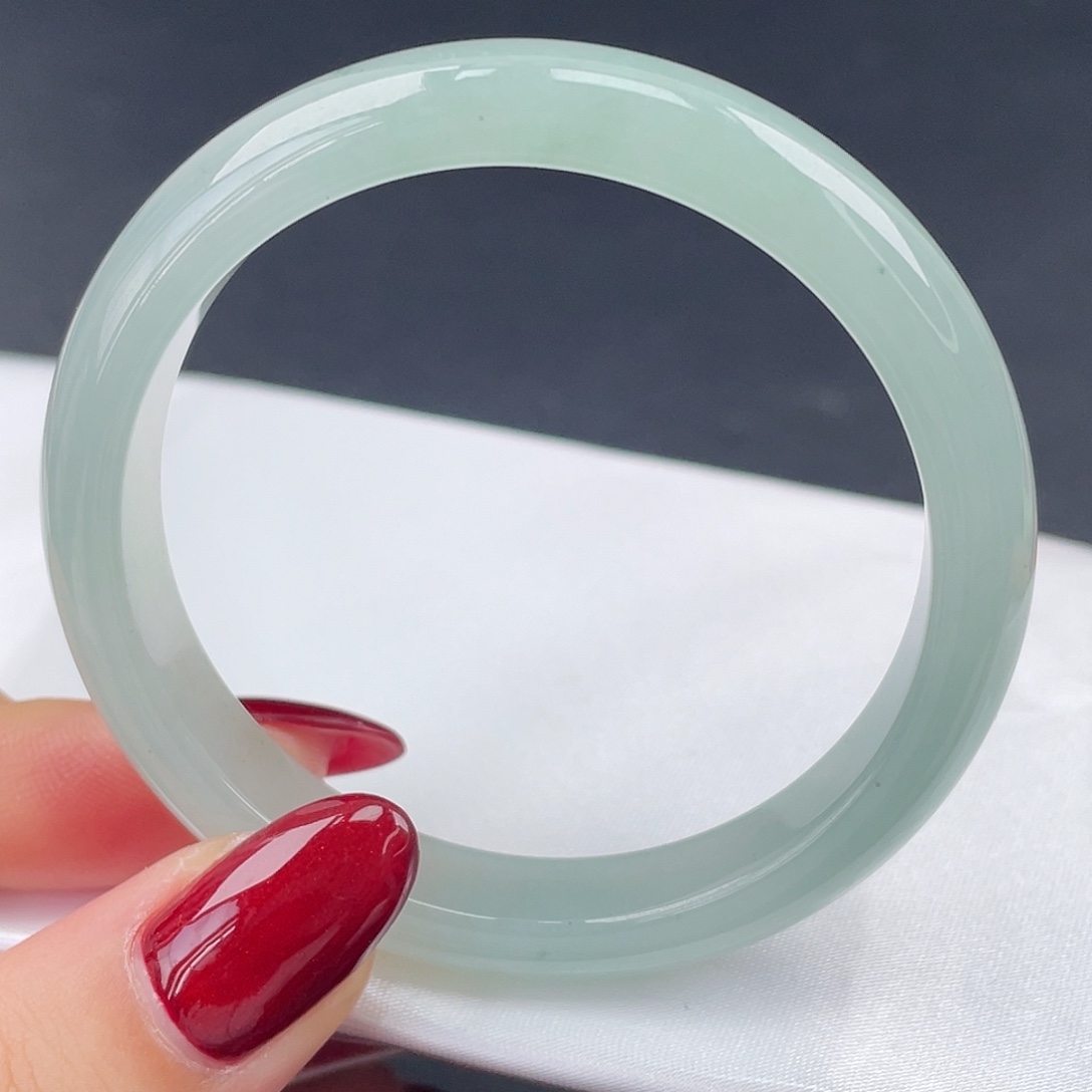 翡翠未镶嵌手镯51圈口