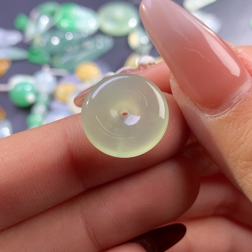 【闪购商品】翡翠颈饰未镶嵌缅甸翡翠