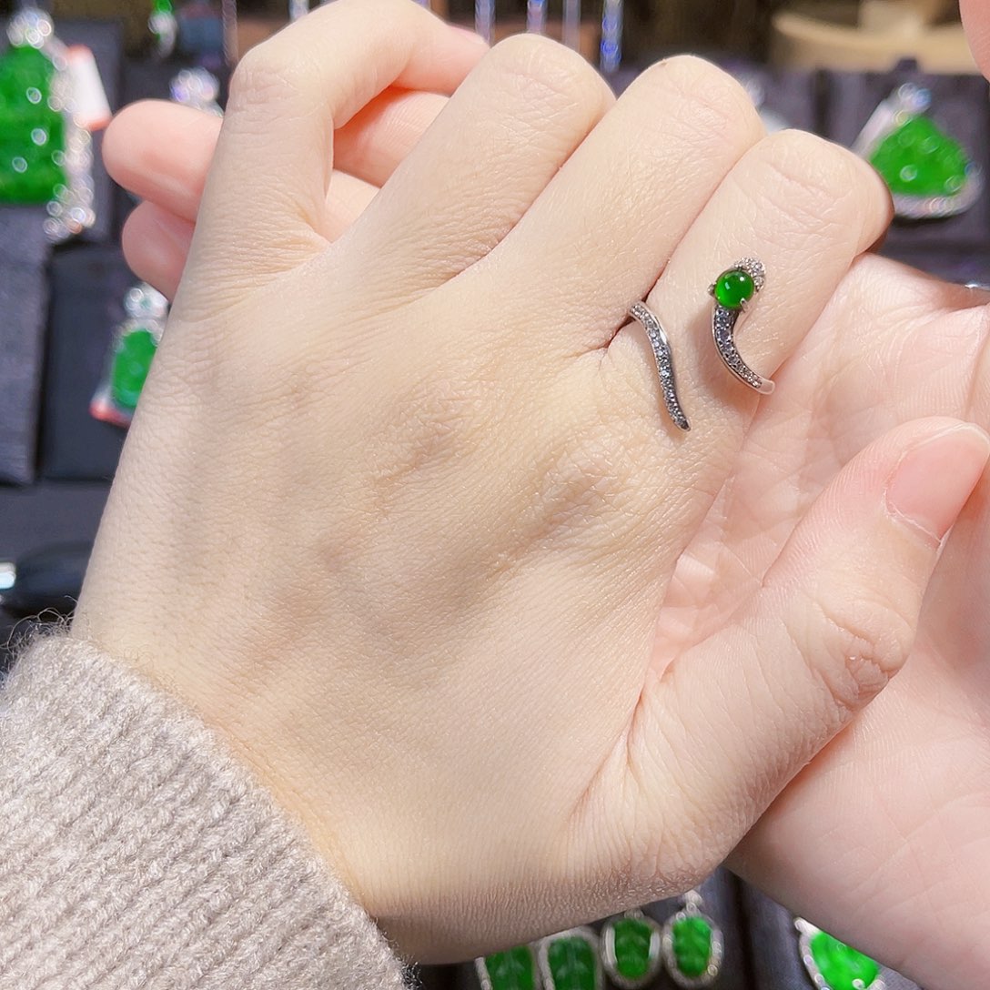 翡翠吊坠(不含链)银S925镶嵌7**5戒指