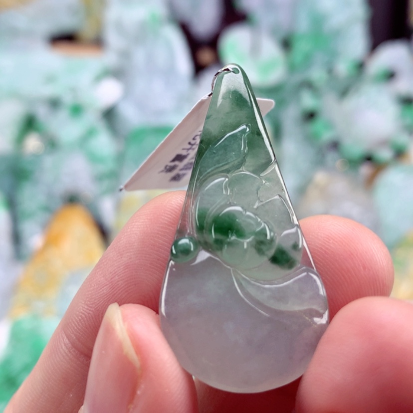 【闪购商品】翡翠吊坠(不含链)未镶嵌