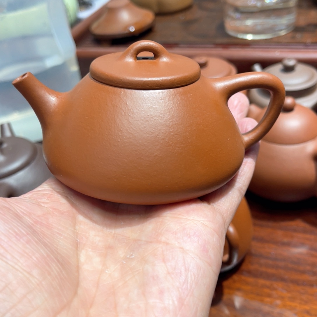 紫砂茶壶提***?哈哈哈哈微瑕