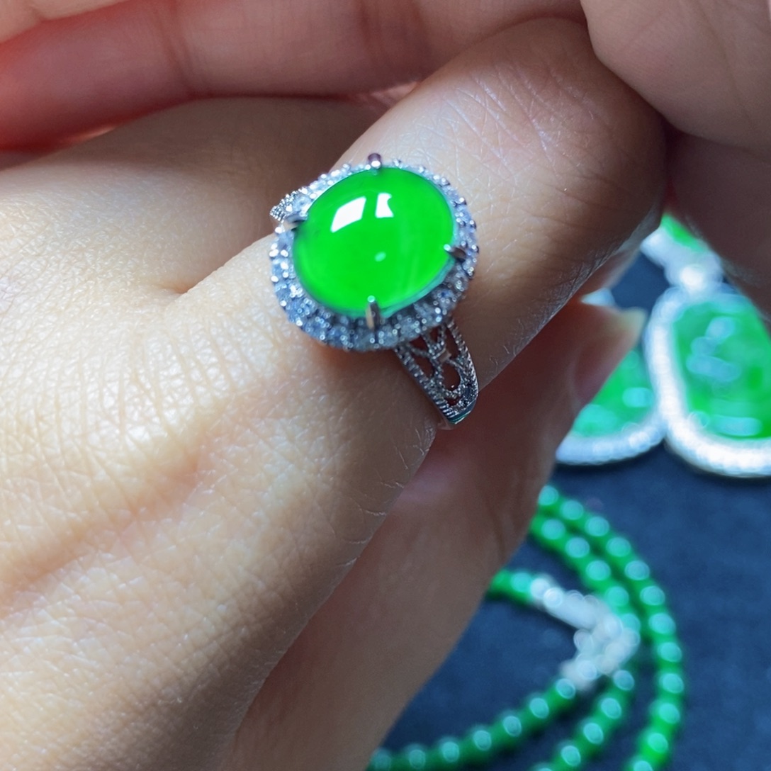 翡翠戒指未镶嵌天然翡翠