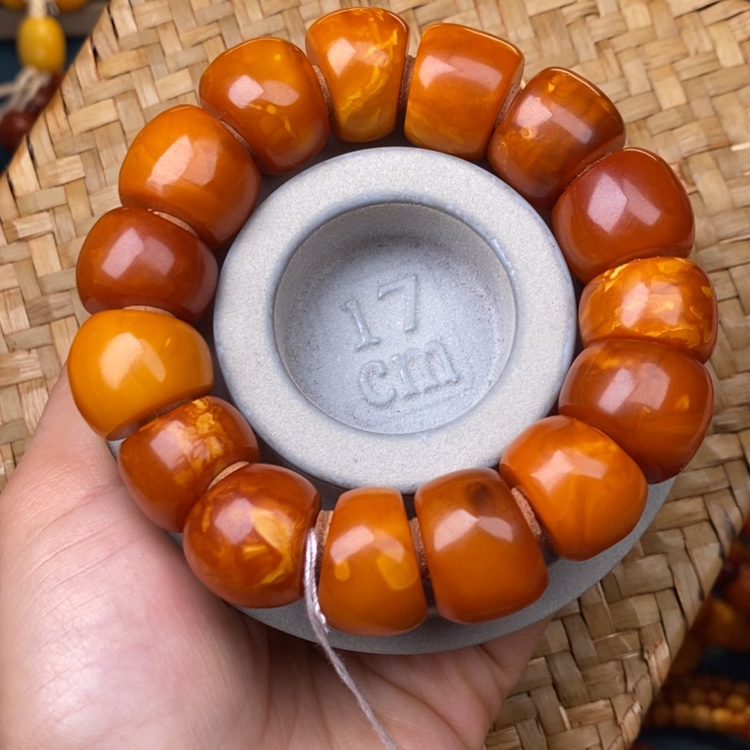 蜜蜡裸石未镶嵌蜜蜡