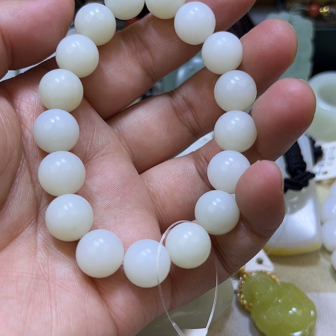 和田玉手链未镶嵌