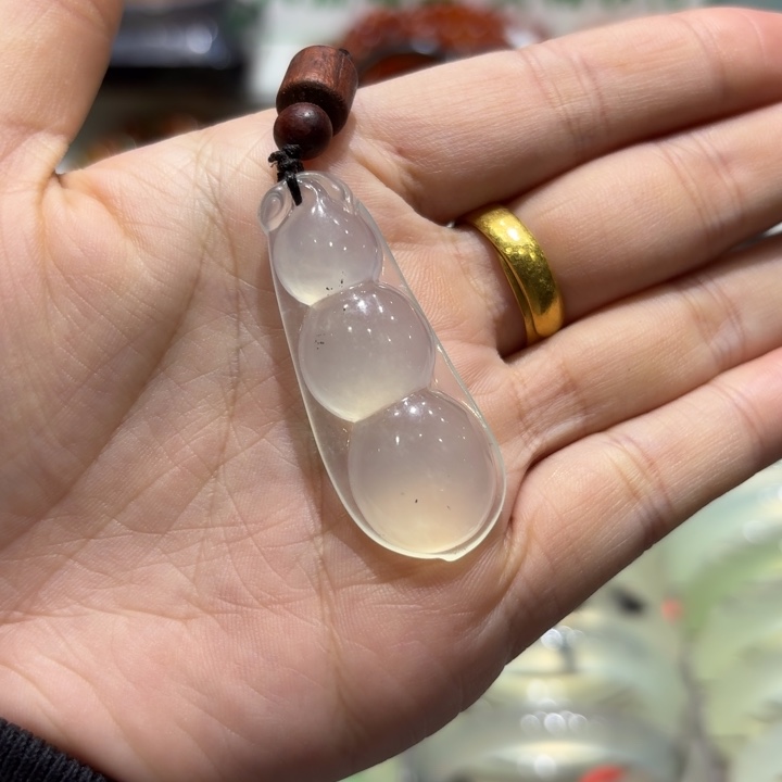 未镶嵌岫玉手镯天然