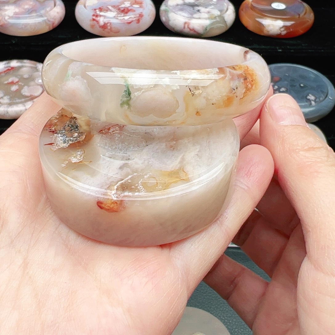 玛瑙/玉髓手镯未镶嵌陈****）55