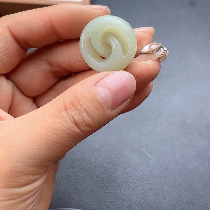 【闪购商品】颈饰未镶嵌和田玉