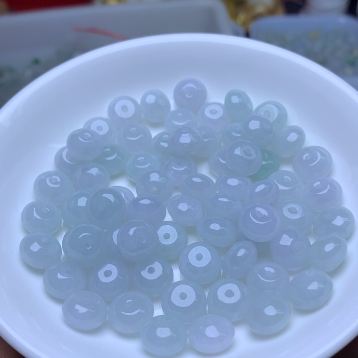 翡翠散珠卡5.5乘9.4冰鼓珠10个