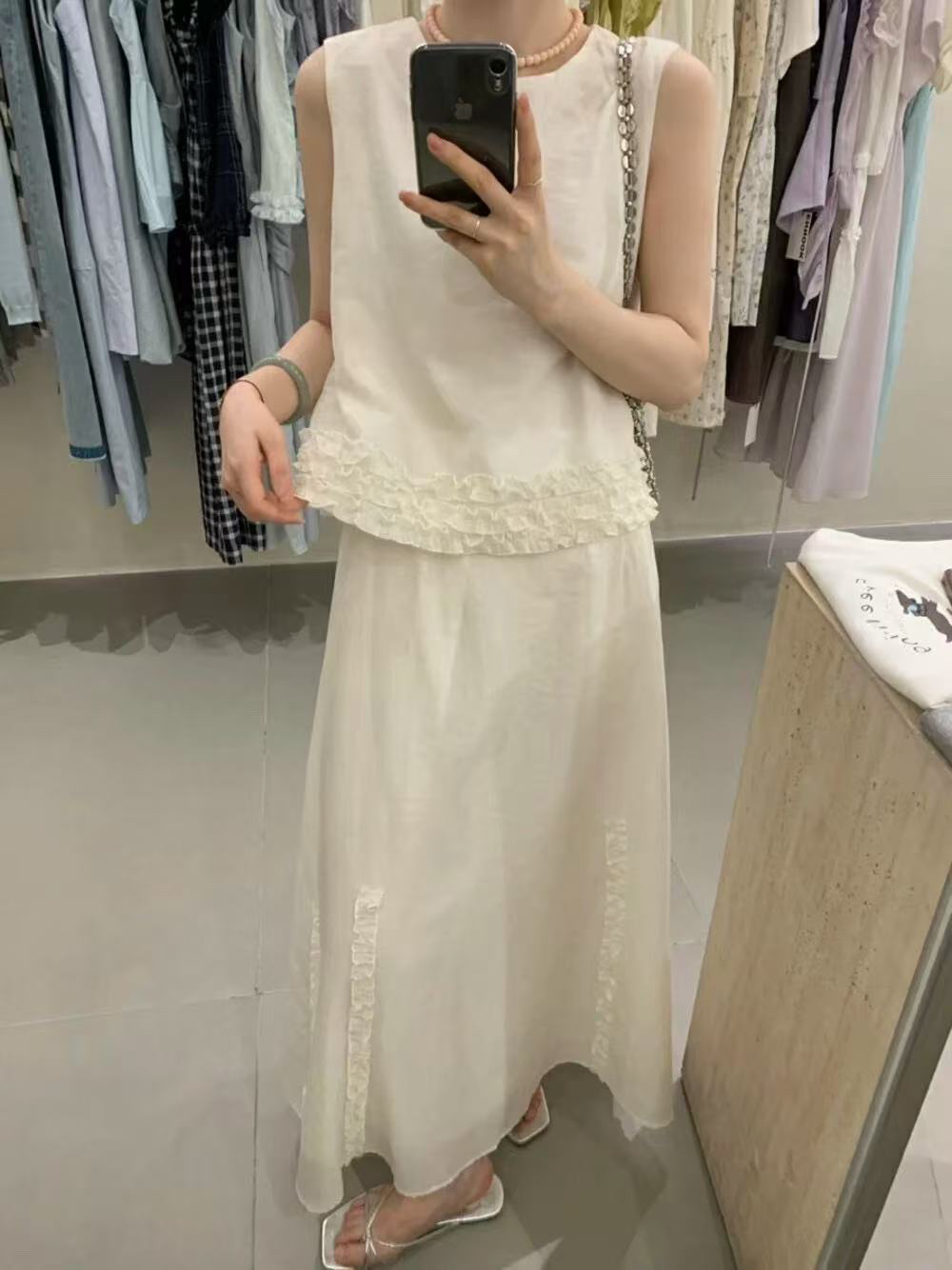 泡菜显瘦半身裙上衣搭配的洋气套装