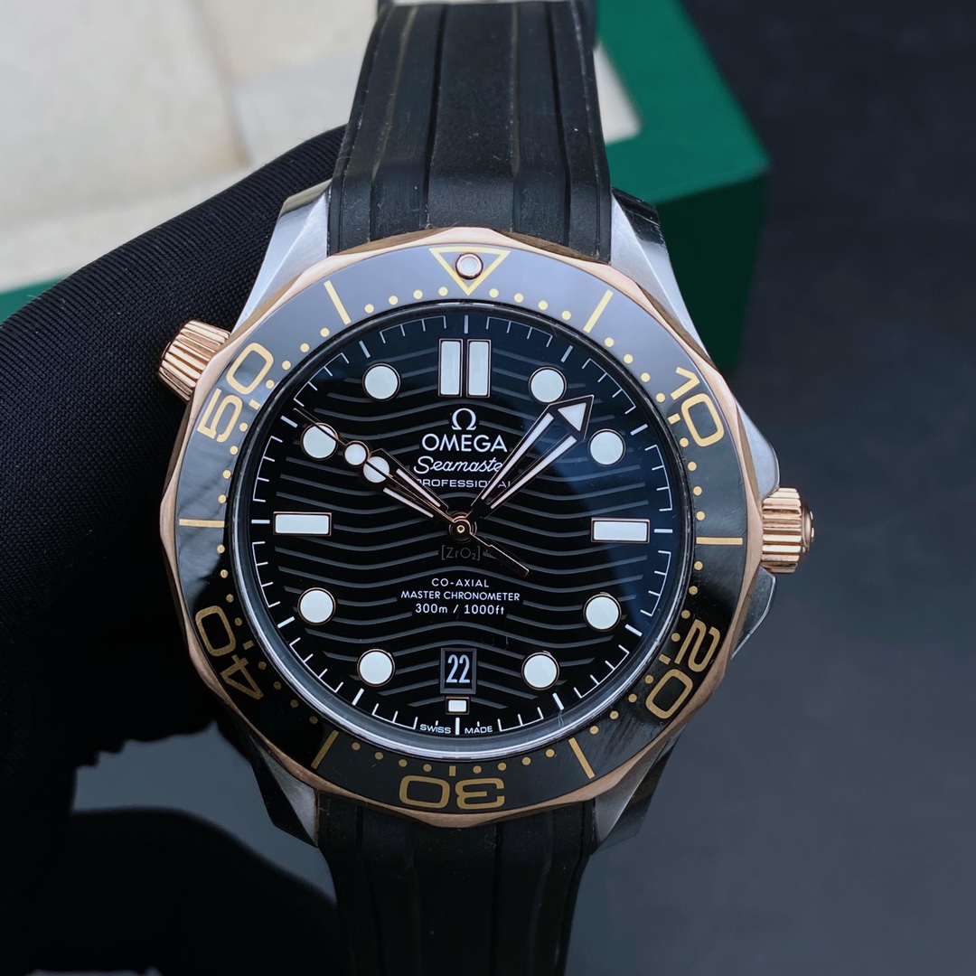 99新 Omega/欧米茄 24年全套/海马水波纹盘/机械男表/表径42