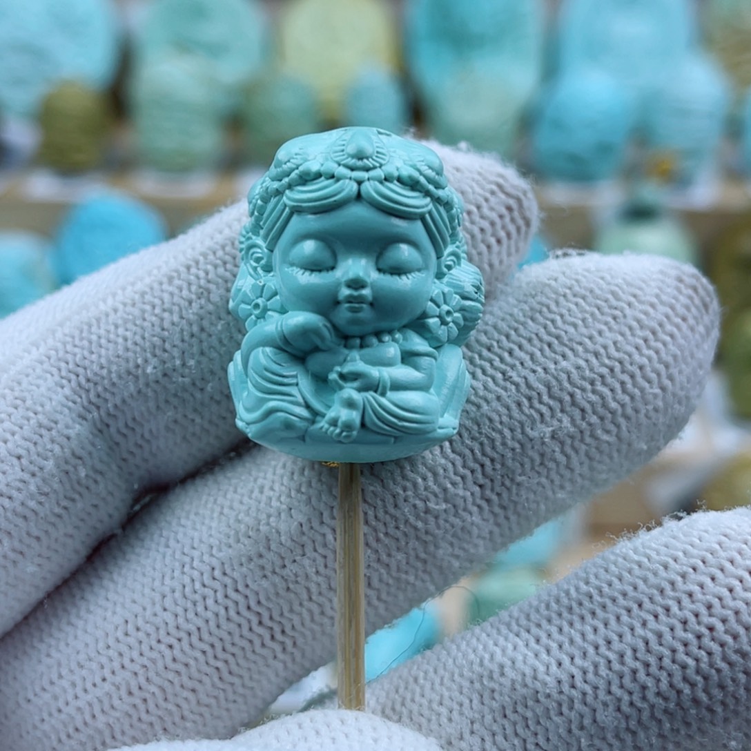 绿松石未镶嵌珠宝奇石