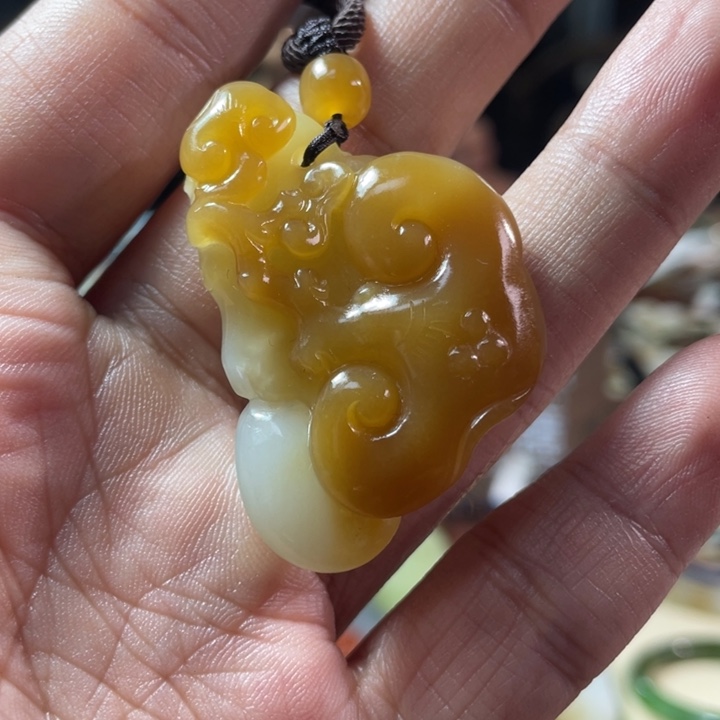 颈饰未镶嵌和田玉